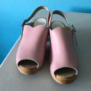 Pink leather clogs